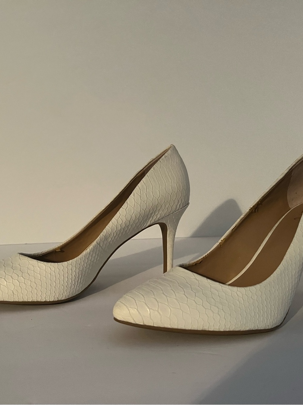 INC International Concepts White Croc-Embossed Pointed Toe Flats